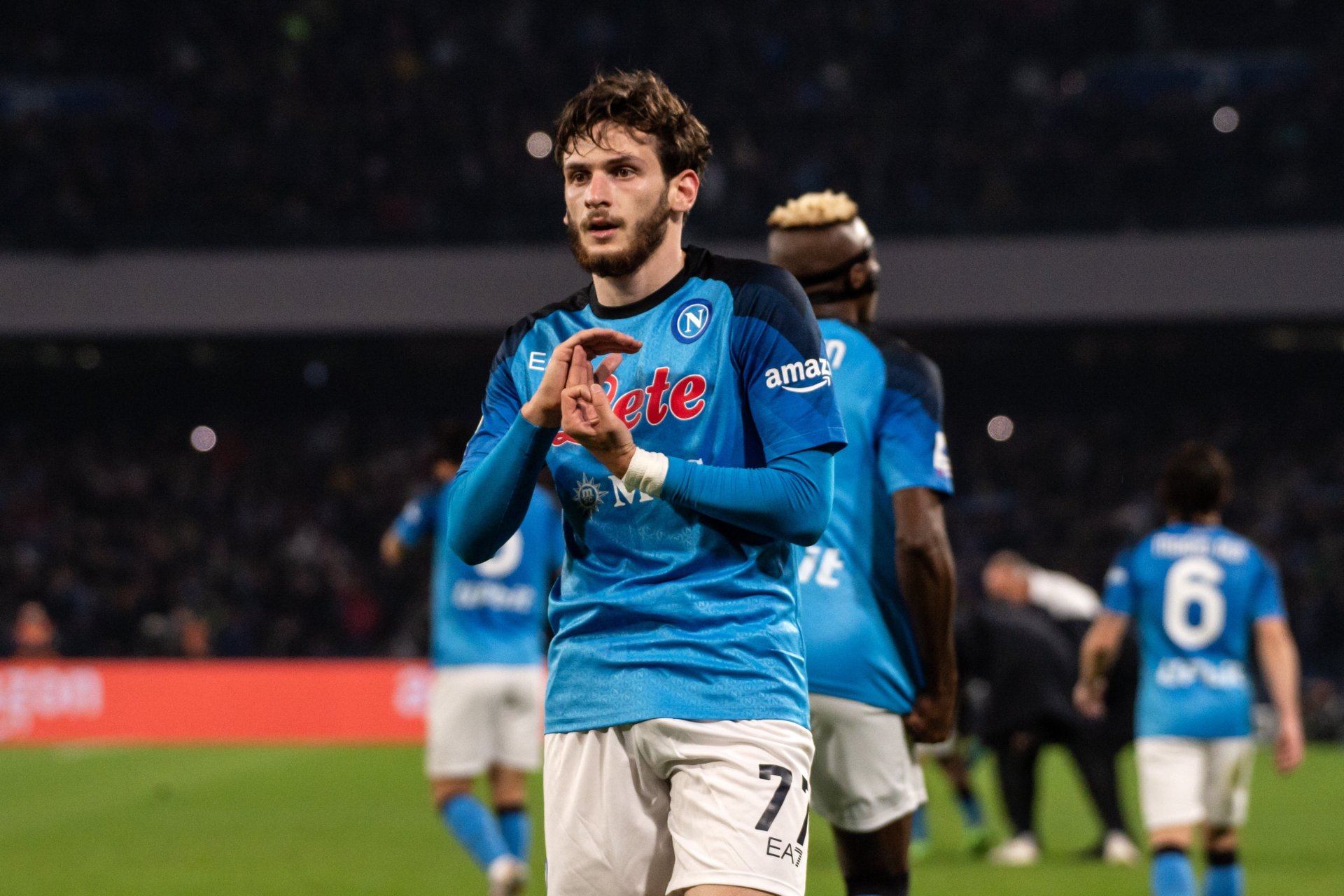 那不勒斯前锋梅开二度，协助球队拿下胜利的简单介绍