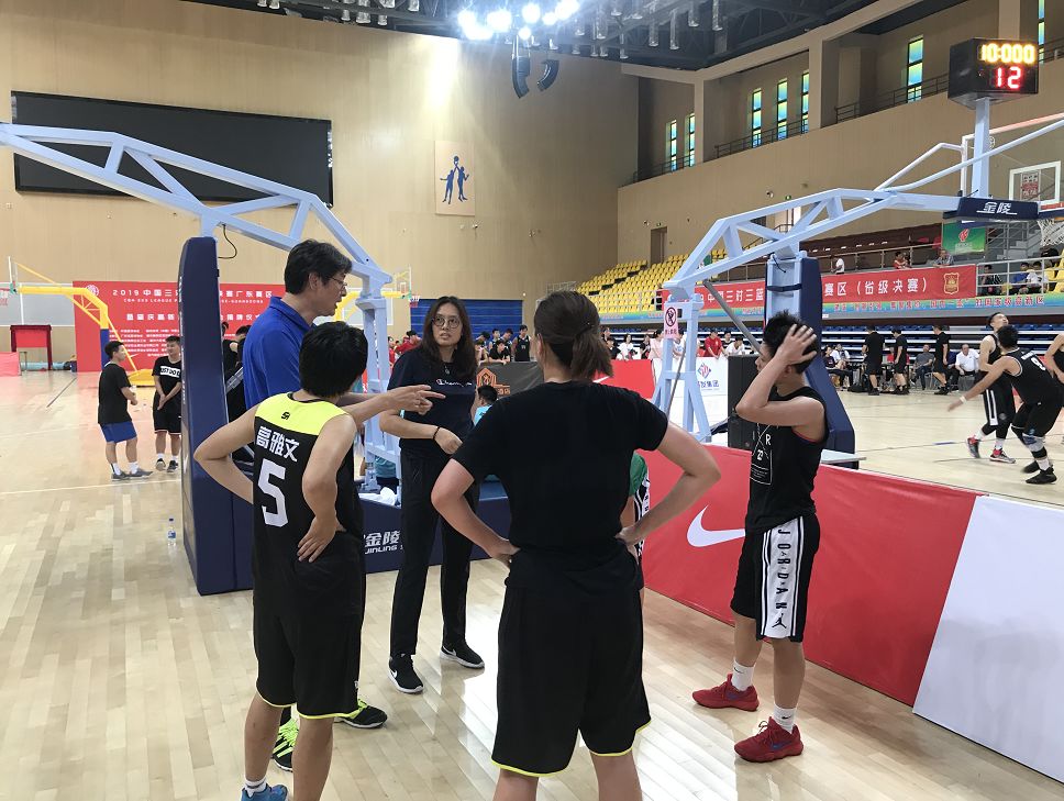 开云体育官方网站-关于华南摘得关键胜利，队员拼尽全力取得胜利的信息