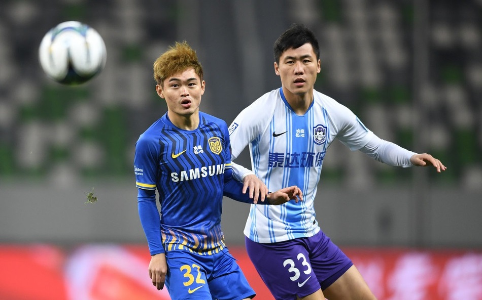 包含泰达主场不敌江苏苏宁，防线暴露短板的词条