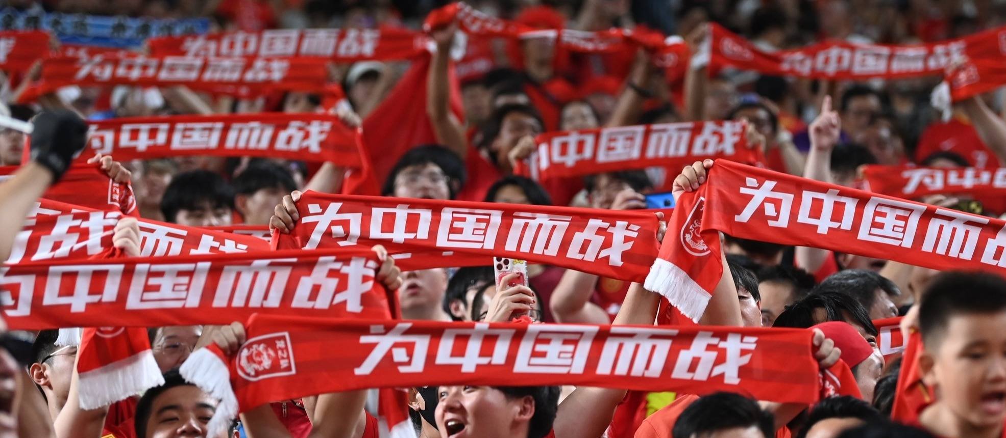 开云体育APP下载-亚足联赛事中球员们拼尽全力