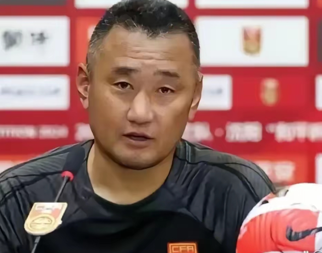 包含卡利亚里主场告负，遭遇连败的词条