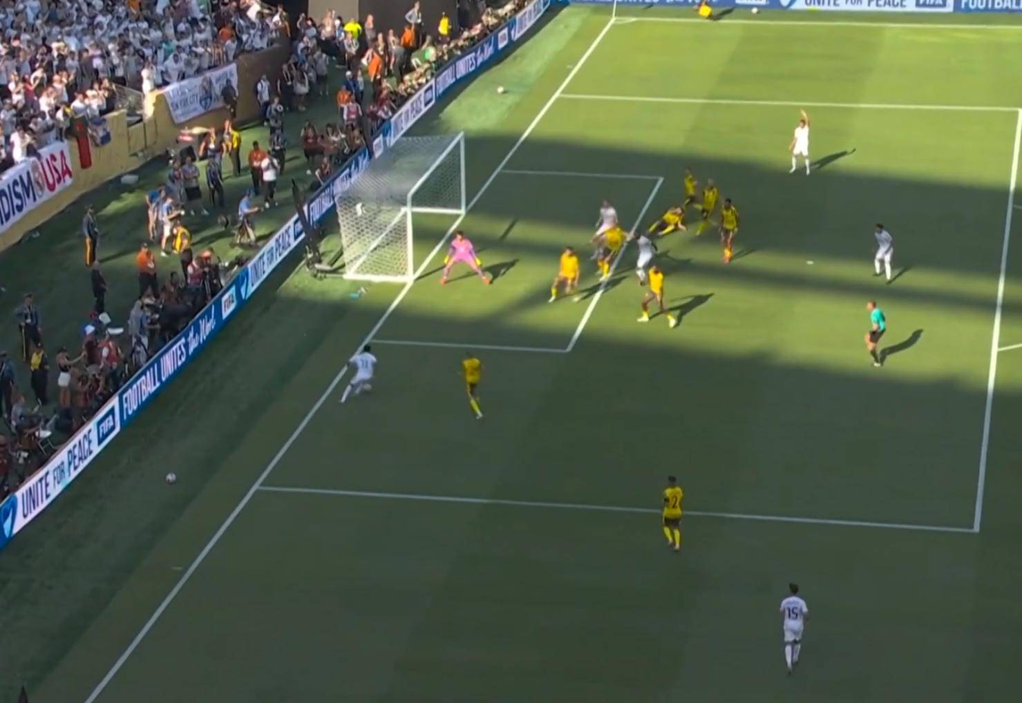 开云官网-马德里皇家队险胜对手，晋级形势艰难