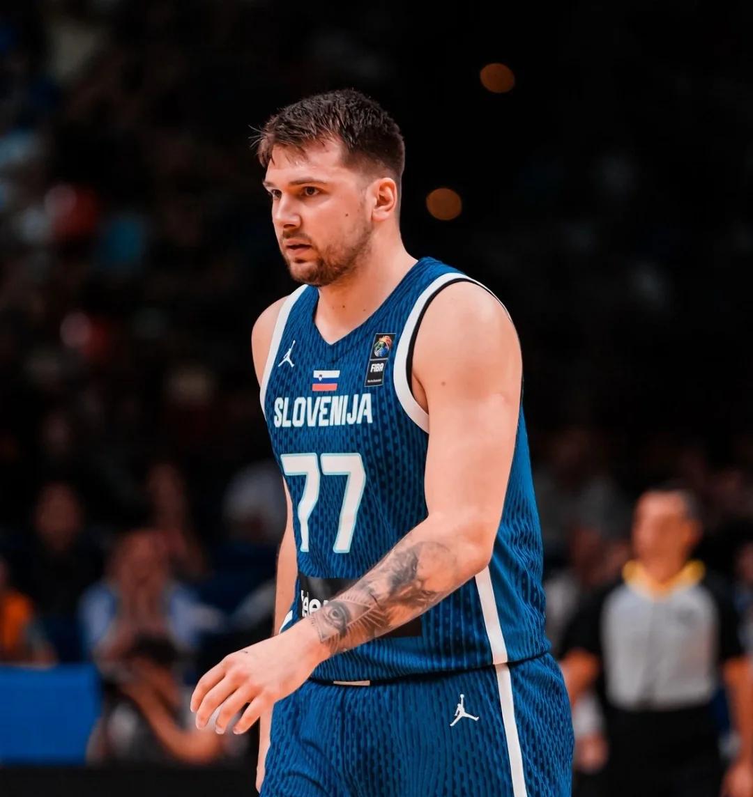 包含斯洛文尼亚队默默奋斗，欧锦赛崭露头角的词条