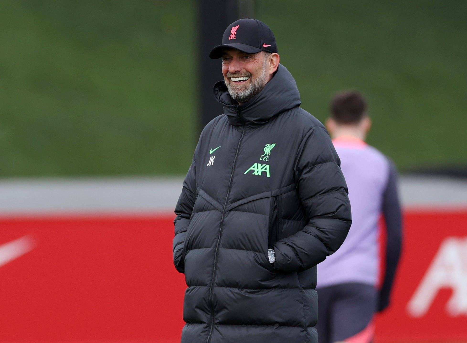 开云体育官网-利物浦客场战平，领先地位稳固