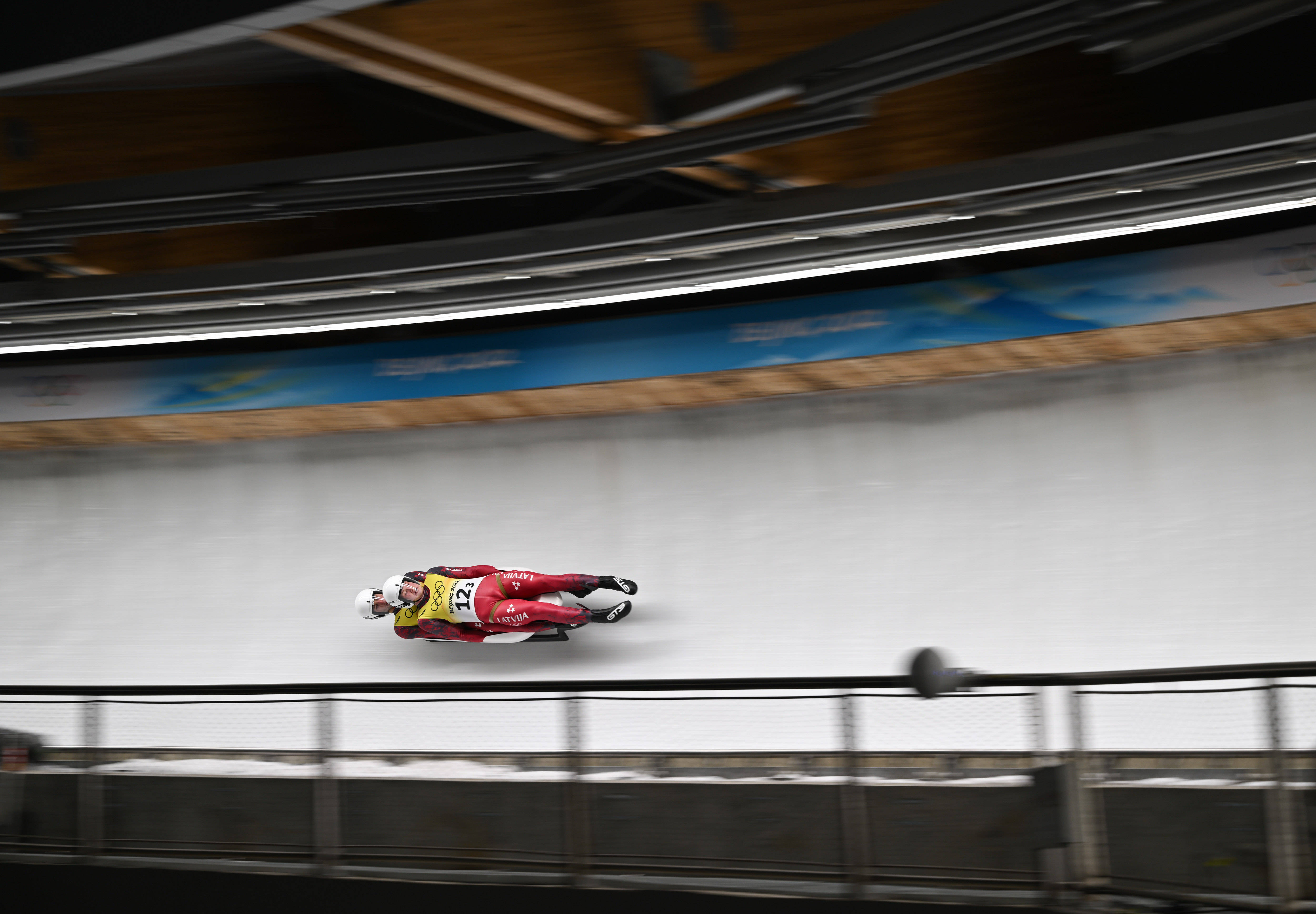 包含拉脱维亚滑雪选手挑战自我,斩获桂冠的词条 包含拉脱维亚滑雪选手挑战自我,斩获桂冠的词条