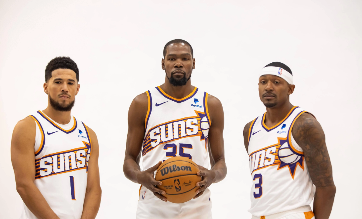 马刺队横扫太阳队，晋级西部半决赛