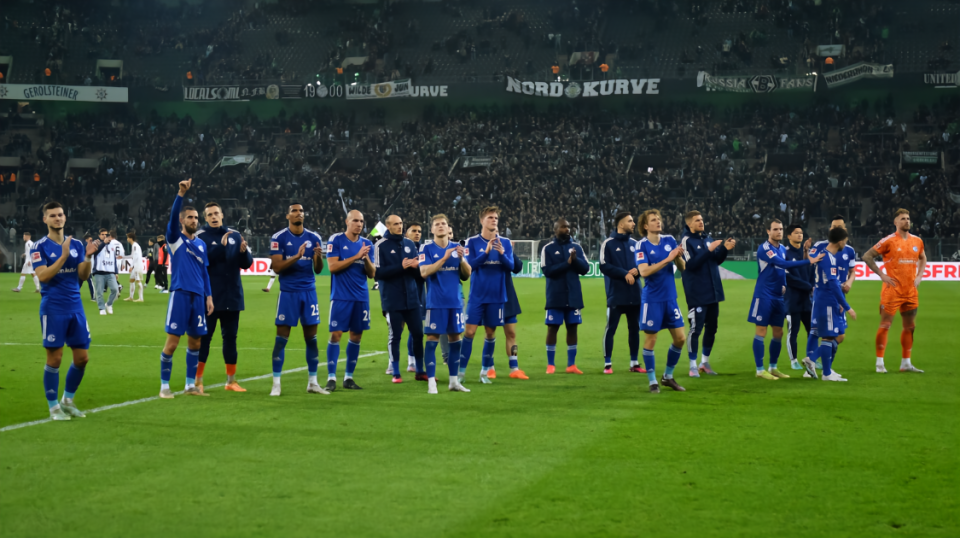 德国队在击剑比赛中斩获冠军 德国队在击剑比赛中斩获冠军