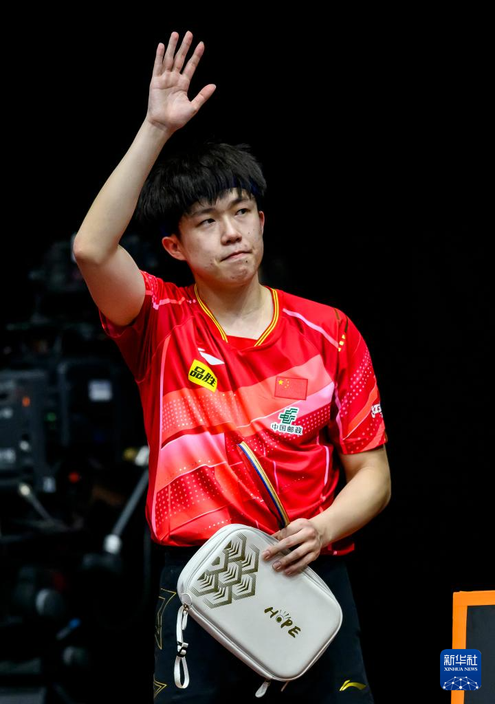 包含纳米比亚选手凭借出色表现，夺得冠军的词条