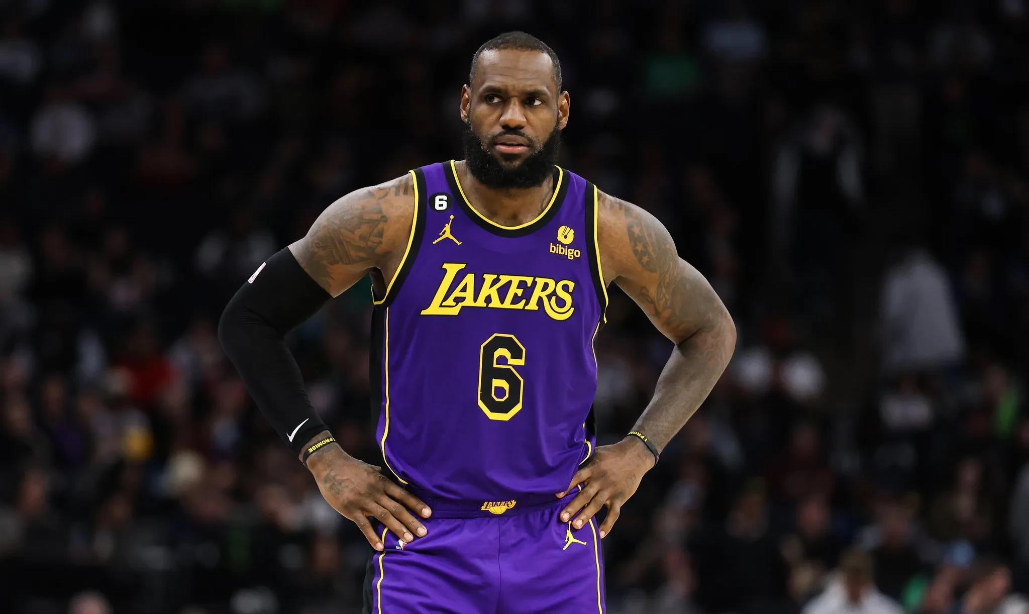 关于鹈鹕击败尼克斯，成功逃离低谷的信息