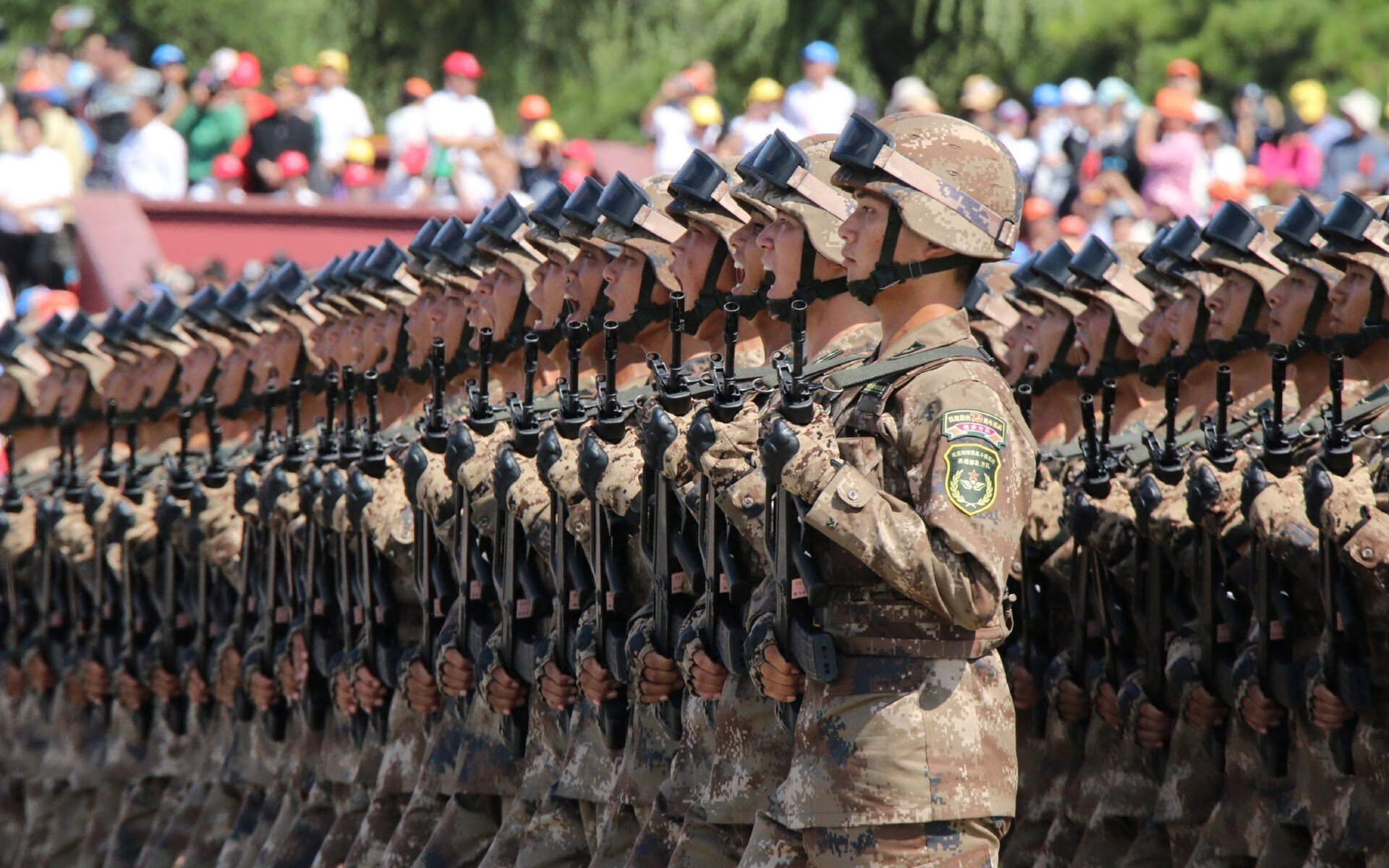 开云下载-巴西双星闪耀，绿茵场与赛车场的国家荣耀协奏