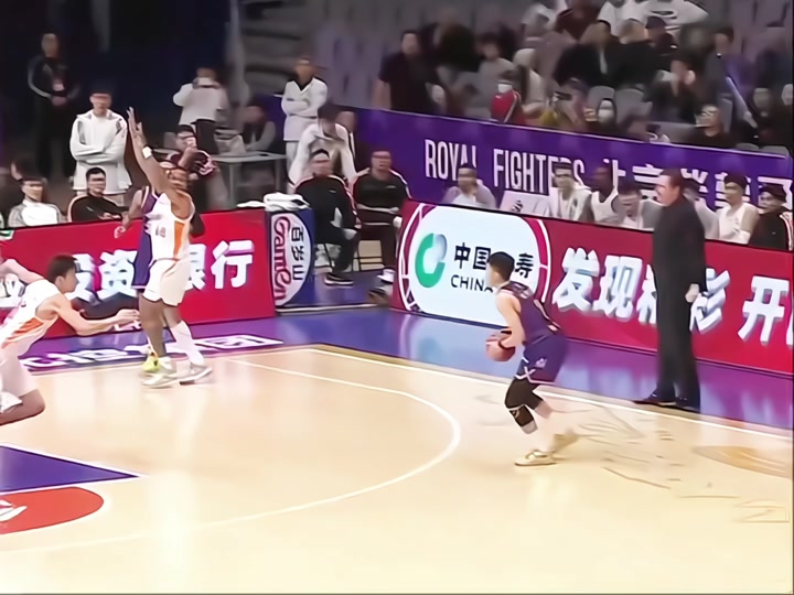 季后赛抢七焦点战，火箭防守锁死山西队
