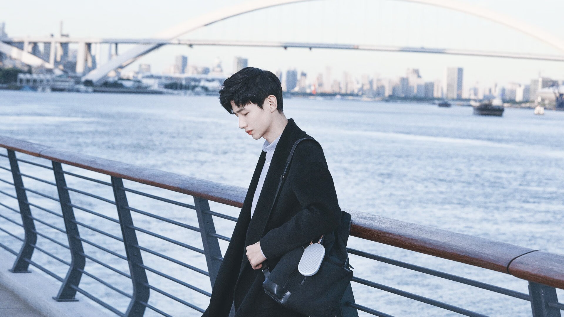 开云体育平台APP-舞台之巅，戈贝尔的巨人意志与雷霆的集体风暴